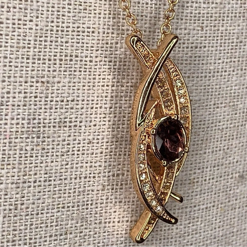 Vintage Avon Rose Gold Pendant Necklace Burgundy Purple Center Stone 19” Length